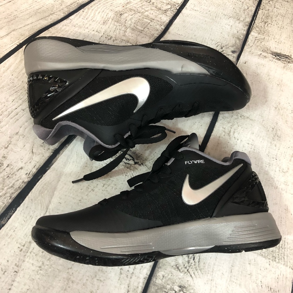 Nike Volley Zoom Hyperspike Volleyball Shoes